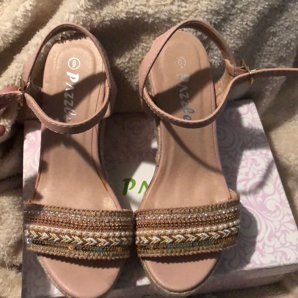 Heels - Picture 3 of 5